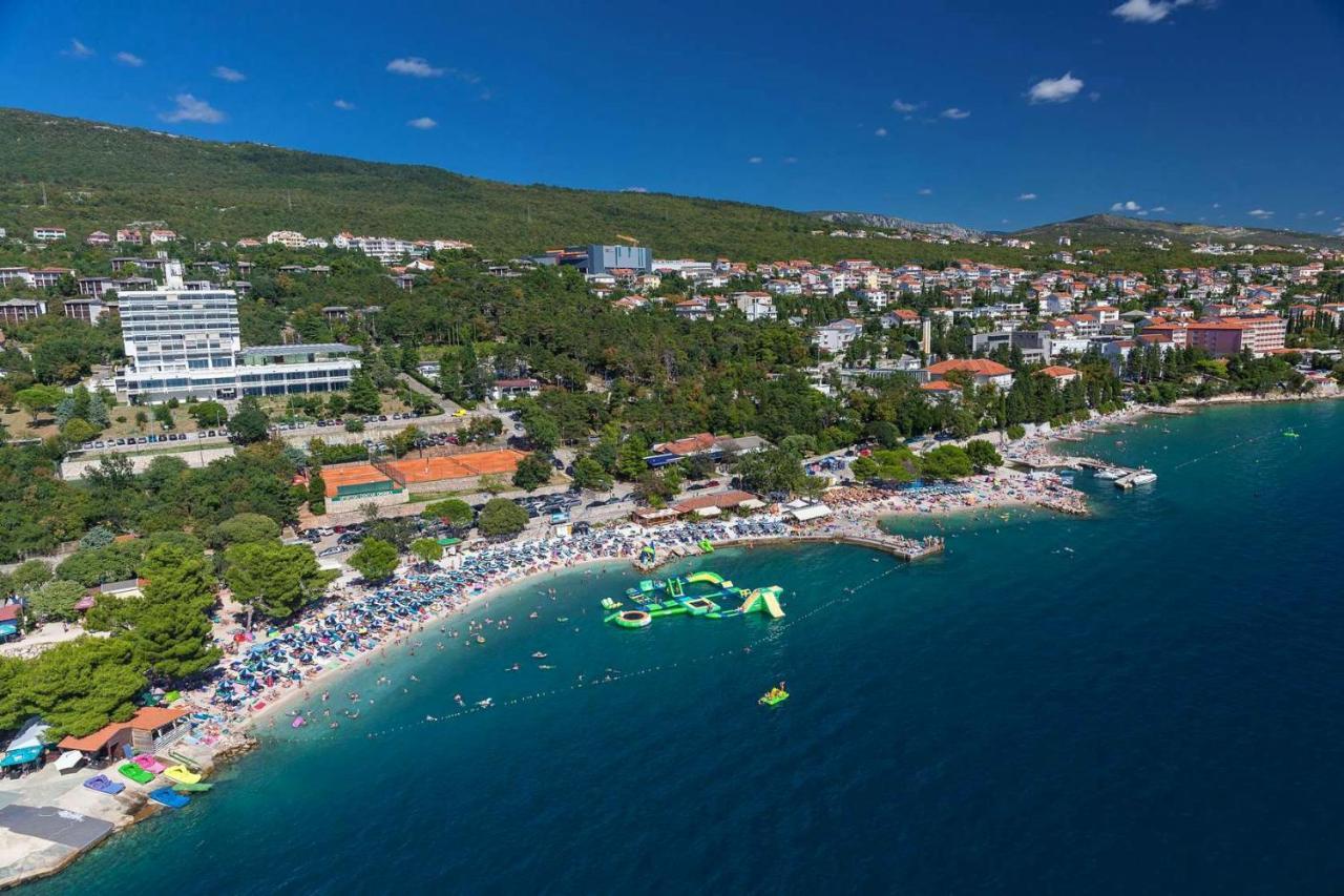 Apartments With A Parking Space Dramalj, Crikvenica - 5592 Екстериор снимка
